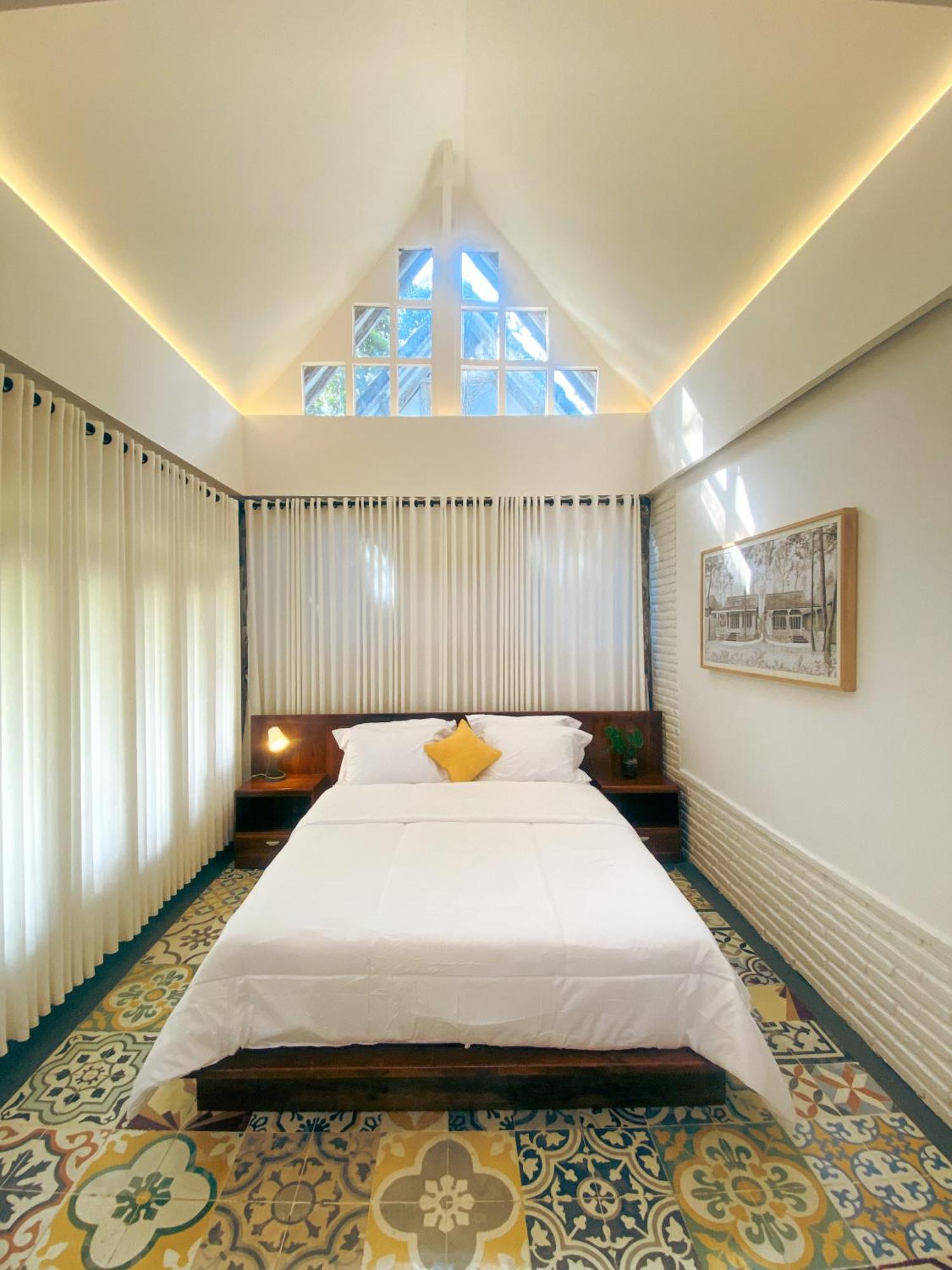 Sare - House With Panorama Rice Field View Villa Yogyakarta