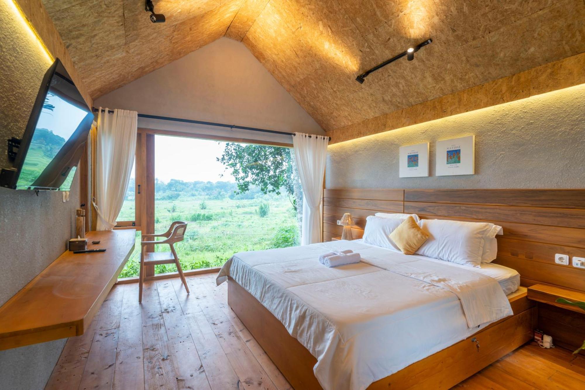 Sare - House With Panorama Rice Field View *