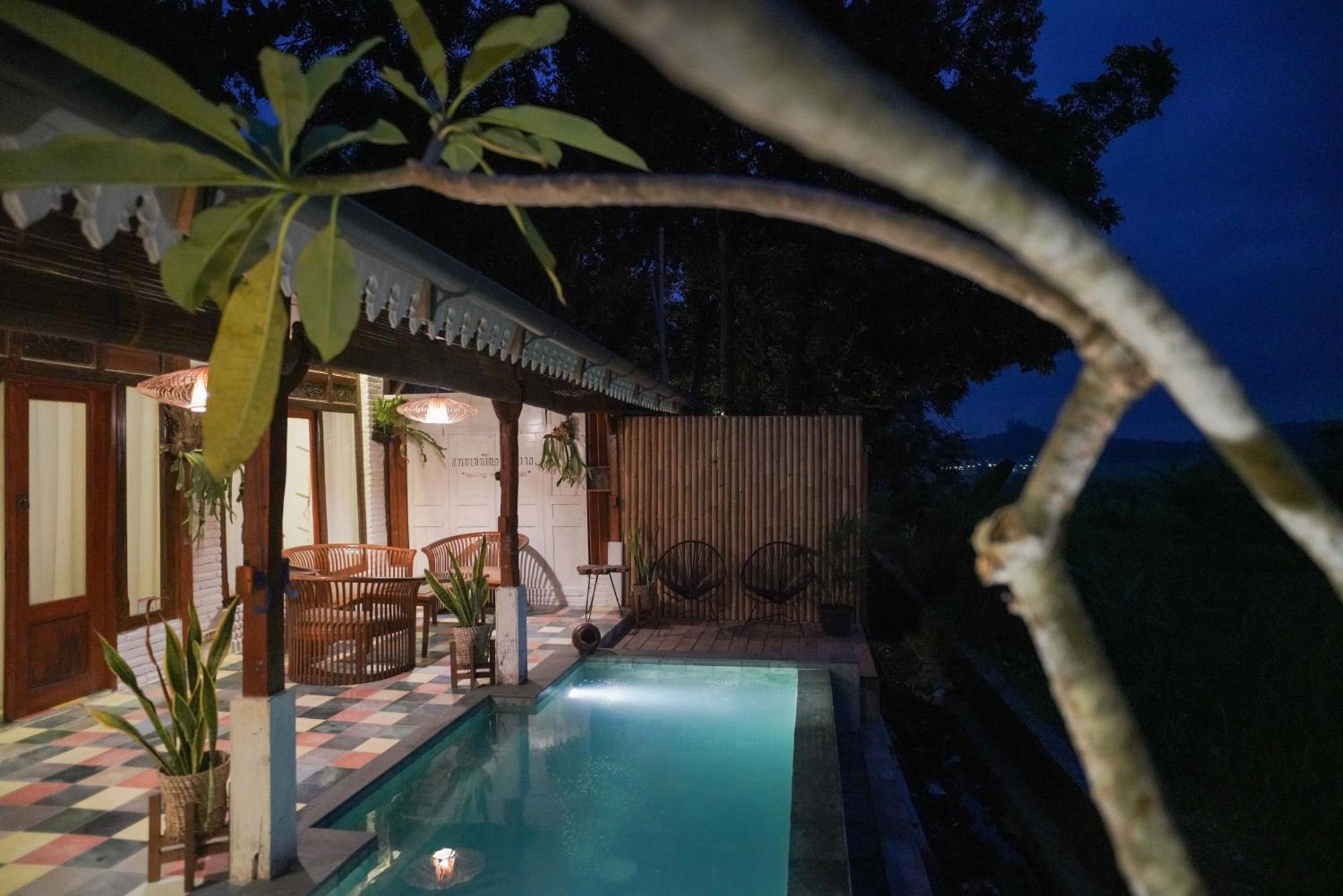 Sare - House With Panorama Rice Field View Villa Yogyakarta