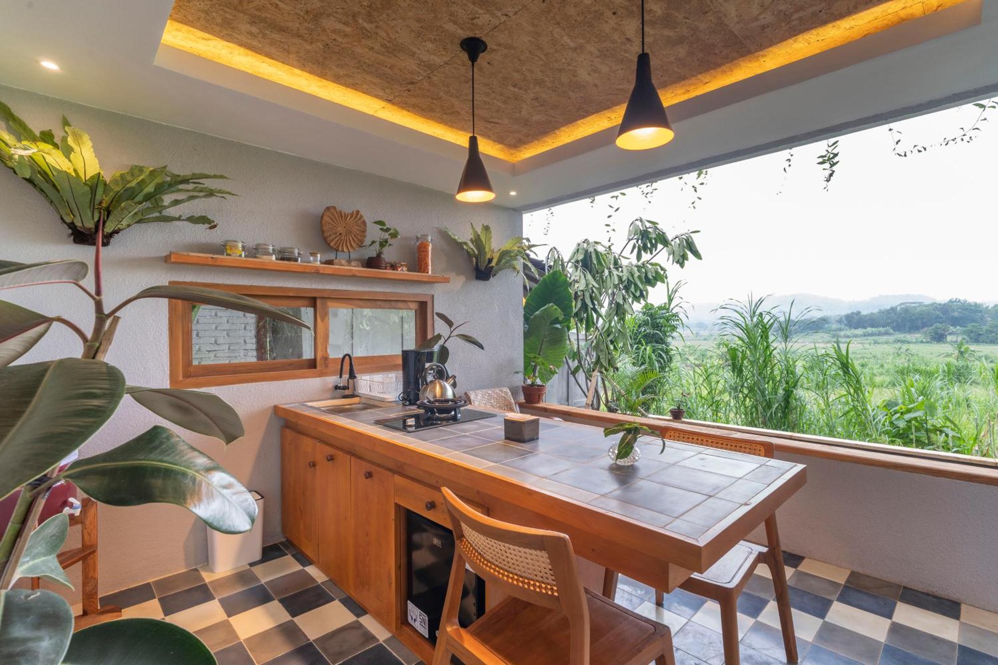 Sare - House With Panorama Rice Field View